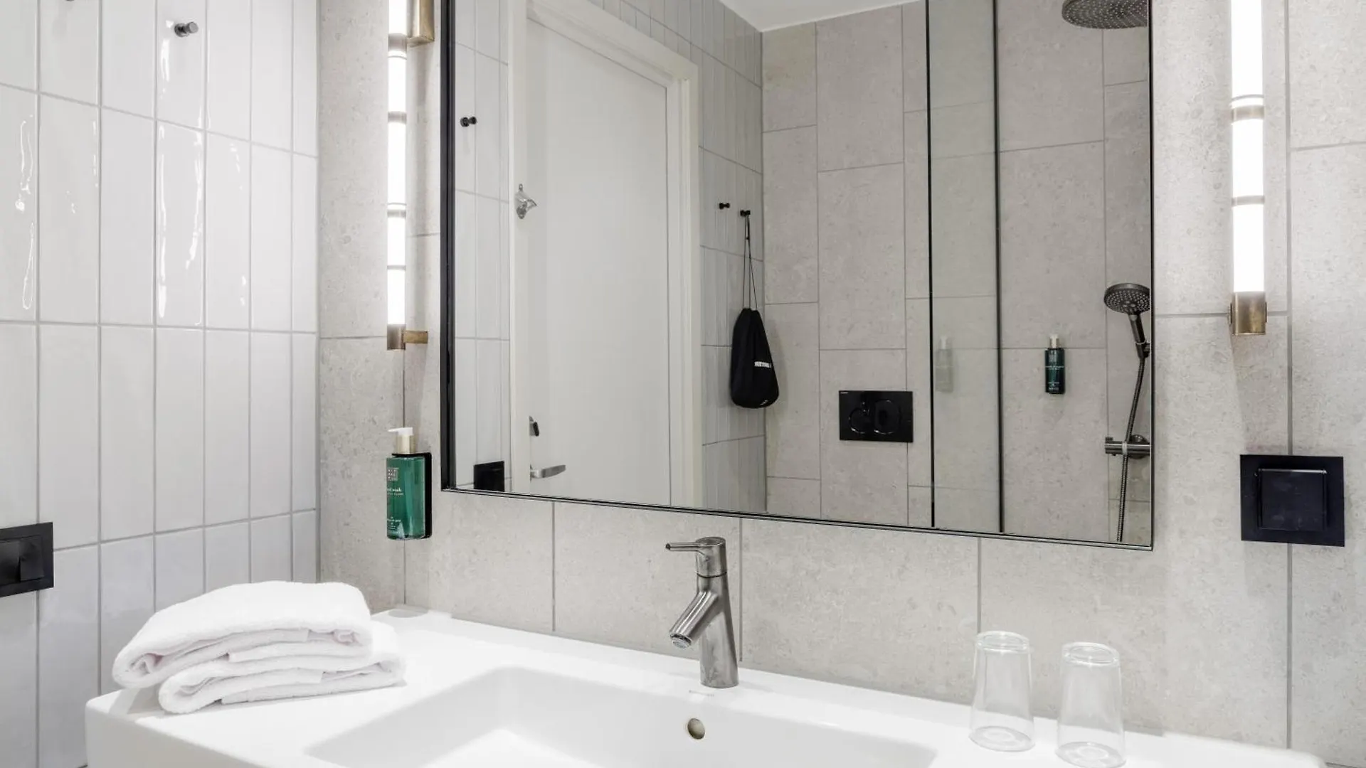 Home Hotel Tapetfabriken Nacka